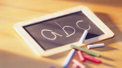 想要從事翻譯行業(yè)，應該考慮到什么？